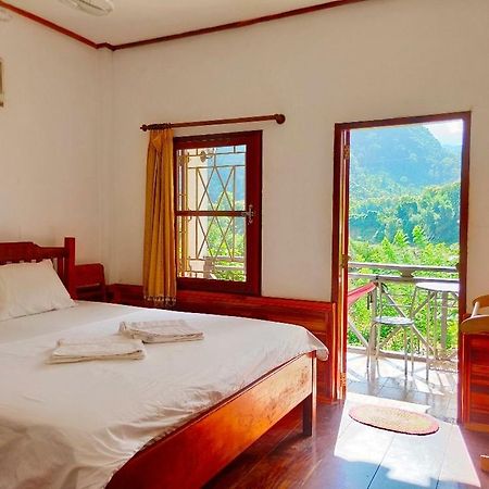 Sunset Bungalows & Gh Muang Ngoi Eksteriør bilde
